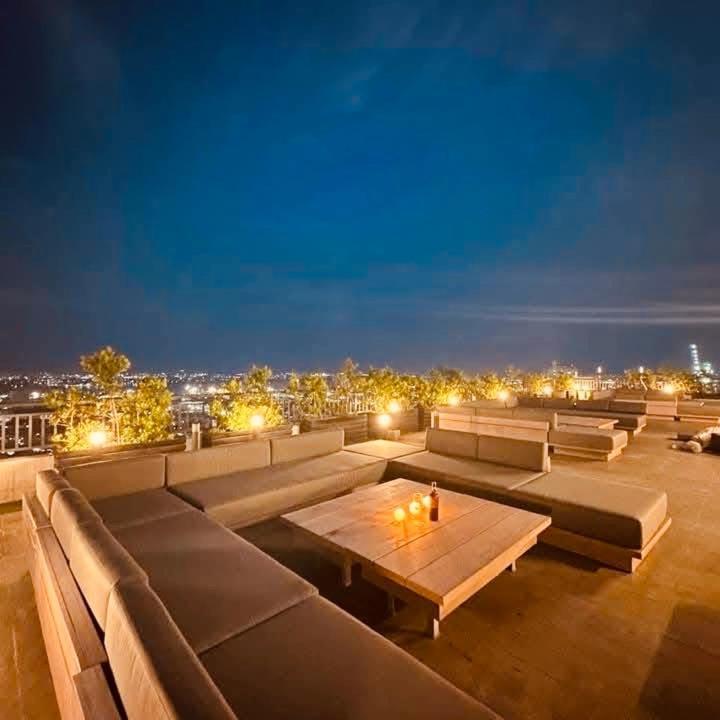 Arlowes At 20F Grand Residences Cebu Exterior photo